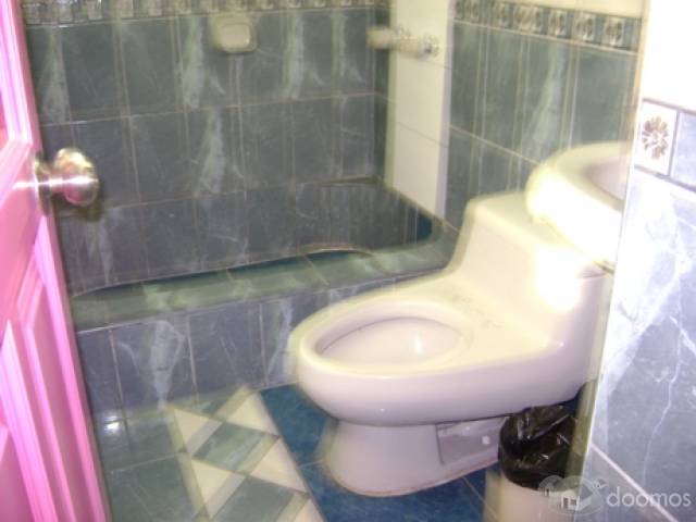 VENDO HOSTAL 1º DE MAYO- NUEVO CHIMBOTE