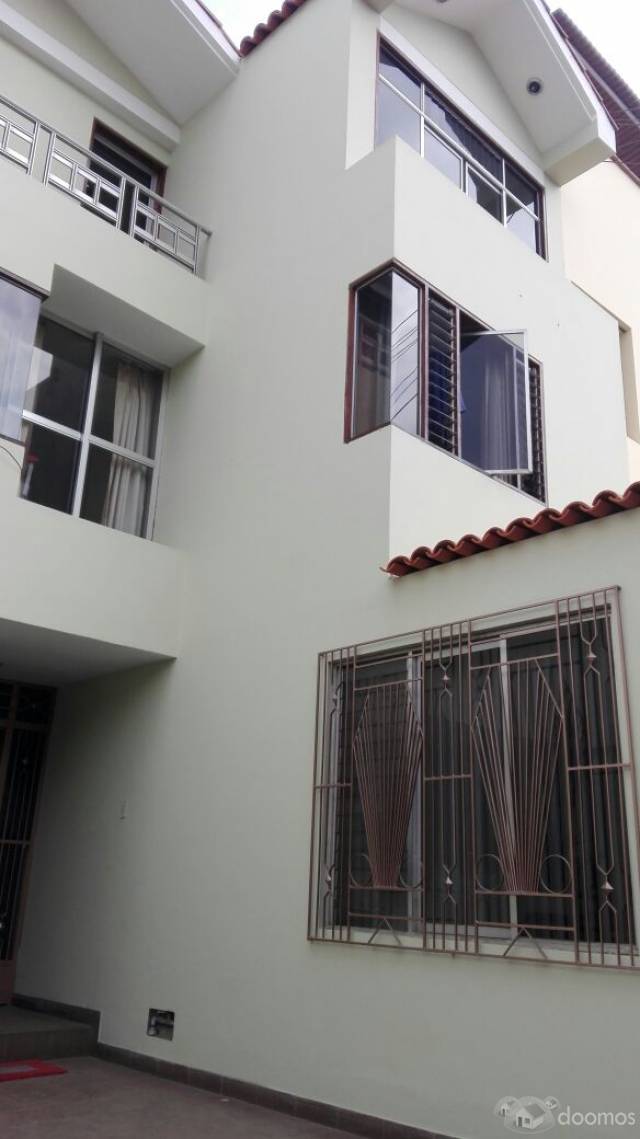 Venta Casa - Zona Residencial en Una Excelente Ubicación (Precio Negociable