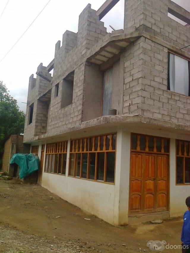 Vendo casa por ocasión  en corazón de Santa Teresa