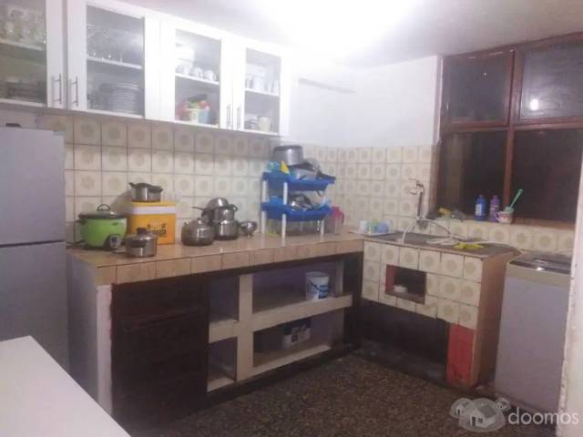 SE VENDE CASA CENTRICA EN LA ESPERANZA