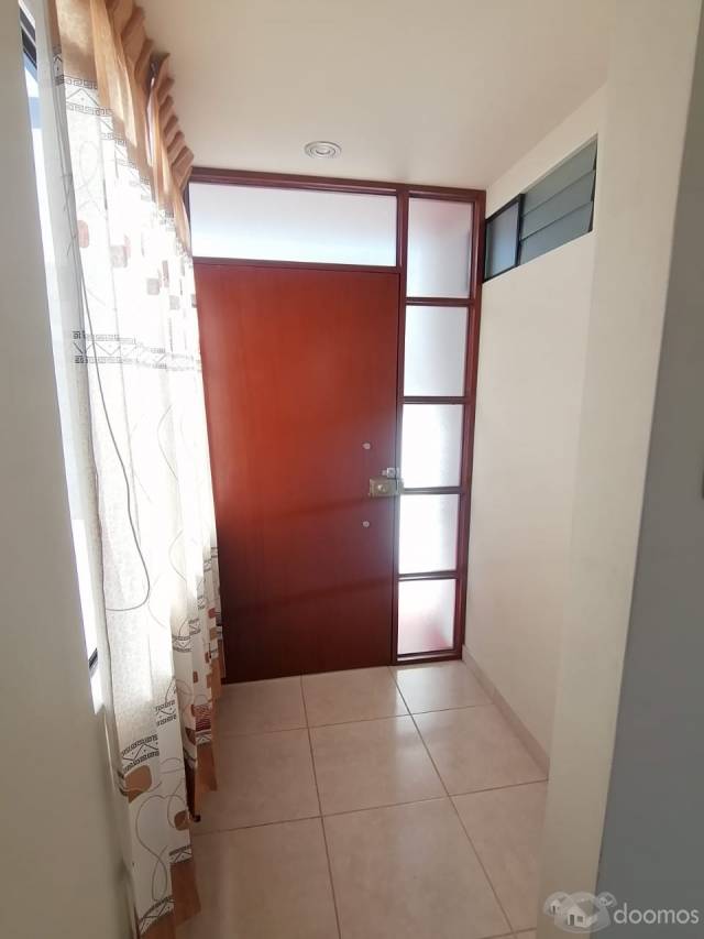 HABITACIÓN AMPLIA Y COMODA EN ZONA RESIDENCIAL