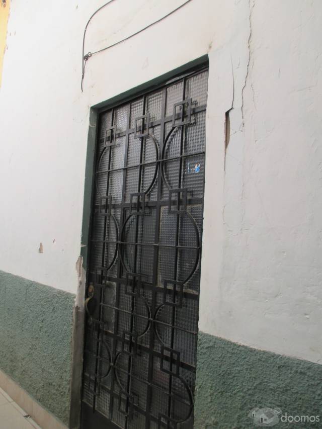 Casa en venta como terreno centro de Chiclayo