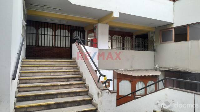 Venta De Local Comercial 1/2 Cuadra Del Ovalo De Higuereta