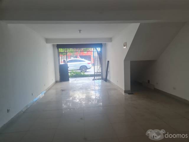 Se alquila local comercial en Lince