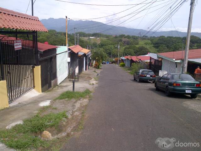 COMODA CASA EN CIRUELAS DE ALAJUELA 35.000.000