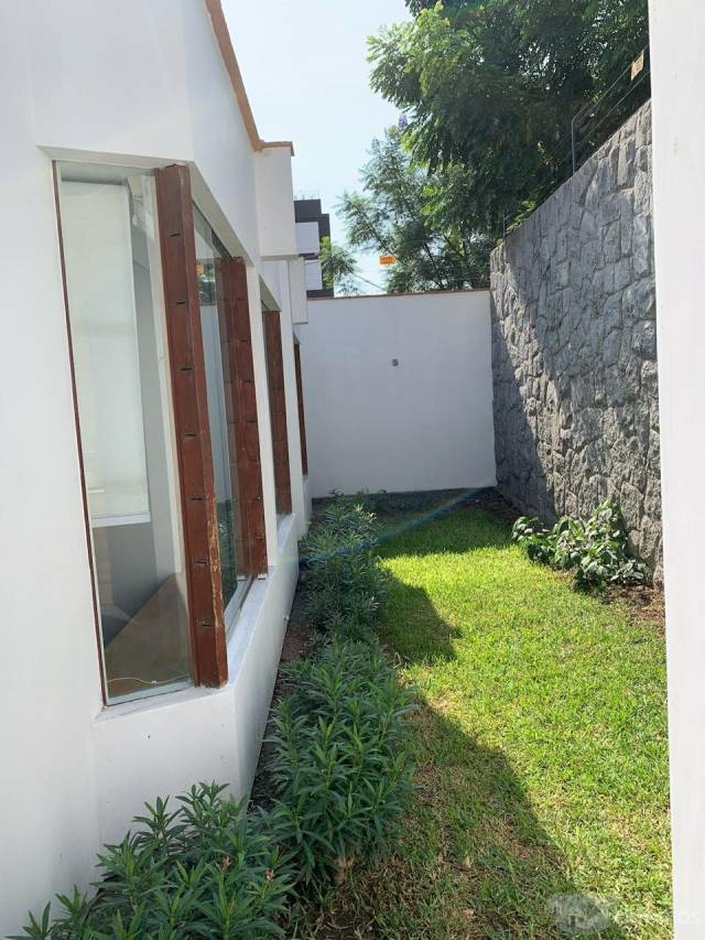 VENDO CASA EN SURCO -