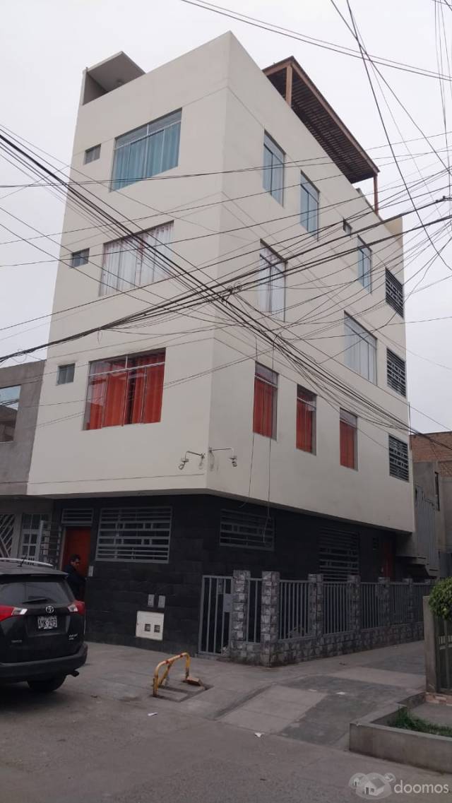 Venta de casa (4 pisos)