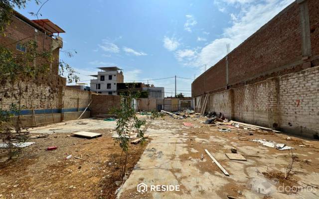 Terreno de 422m² en Calle Liverpool, Urb. Santa Isabel