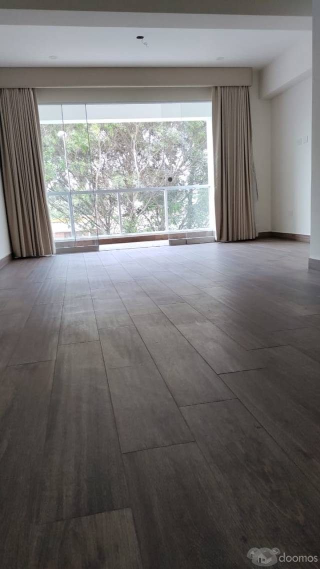 Venta de amplio y moderno departamento en Av. La Fontana – La Molina/ A 1 cdra. Del Óvalo La Fontana/Cerca colegio Recoleta