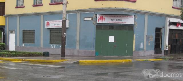 LOCAL ESQUINA COMERCIAL