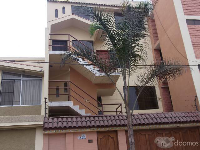 VENTA DE CASA EN ZONA RESIDENCIAL EN EL 3ER PISO - TRANQUILIDAD, SEGURIDAD Y VIGILANCIA