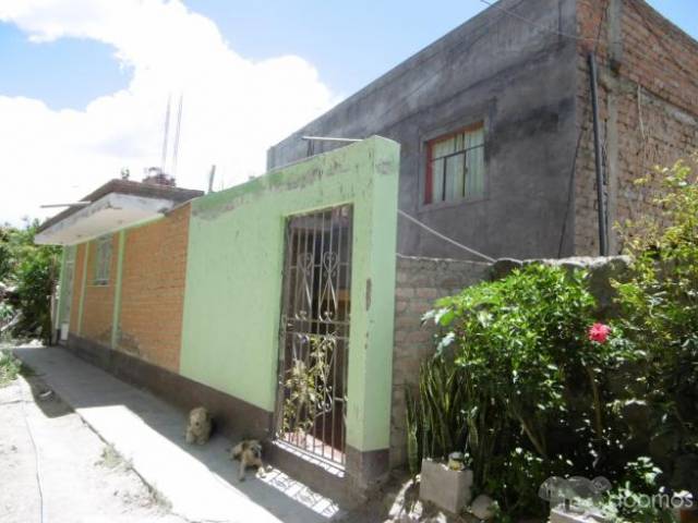 VENDO CASA DE 2 PISOS Y UN MINI DEPARTAMENTO