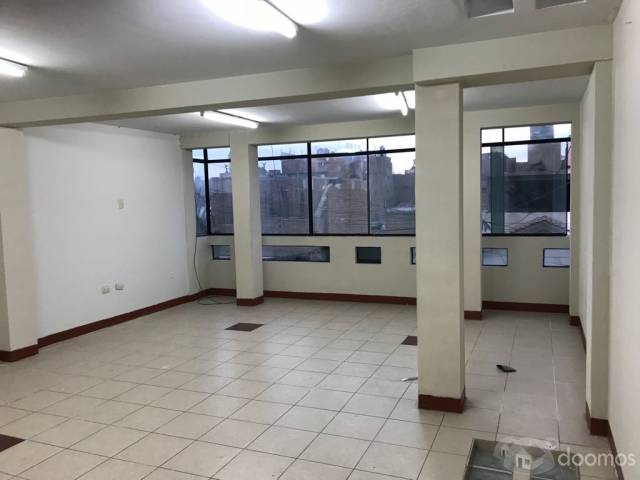 OFICINAS ZONA SUPER CENTRICA-COMERCIAL HUACHO