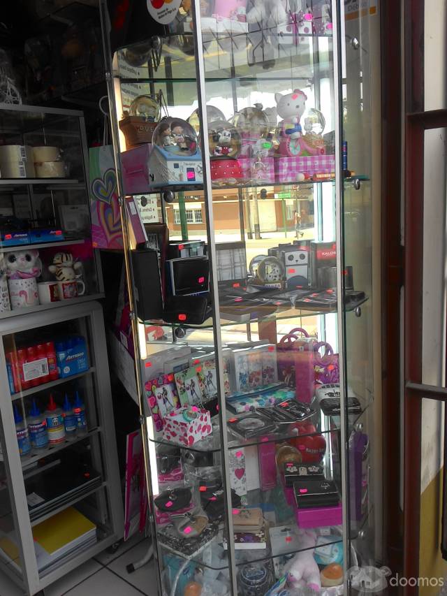 TRASPASO DE NEGOCIO BAZAR,PERFUMERIA,REGALOS,LIBRERIA
