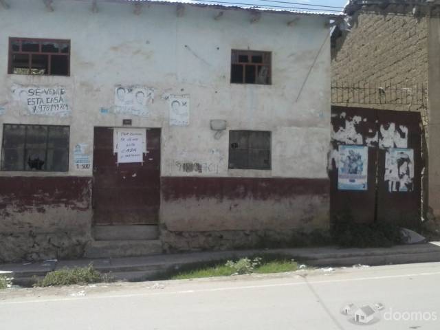 Se vende Casa como terreno al frente de la Puerta de la Universidad Jose Maria Arguedas - Sede Santa Rosa