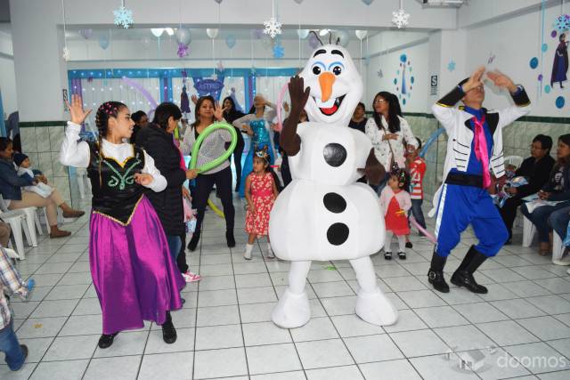 Alquilo local para Fiestas en La Corporación El Agustino