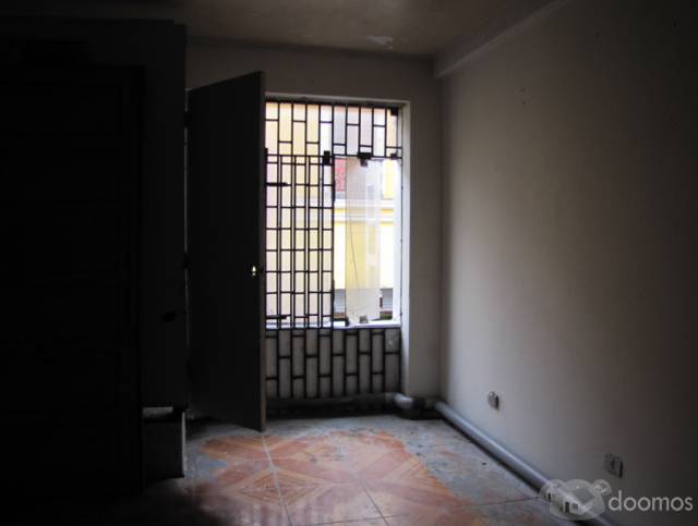 VENDO LOCAL COMERCIAL 18M2