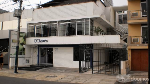Alquilo local Comercial en el Centro Financiero de San Isidro.