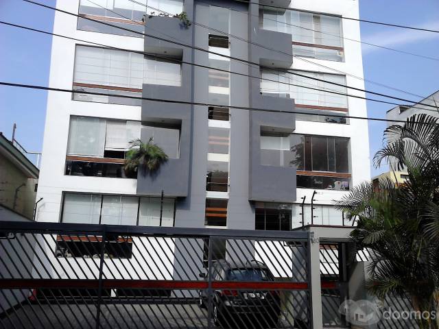 ALQUILER DEPARTAMENTO MUY BIEN UBICADO FRENTE AL PARQUE 9 DE JULIO EN SAN BORJA NORTE