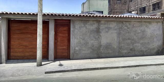 Venta de casa o como terreno en san juan de miraflores