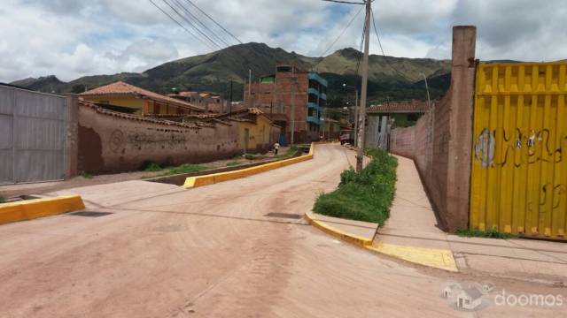 VENDO TERRENO TOTALMENTE PLANO EN ZONA URBANA DE SAN JERÓNIMO CUSCO