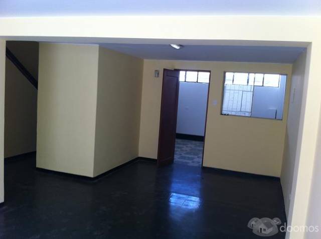 Casa en Venta - Proceres Surco US$ 195,000