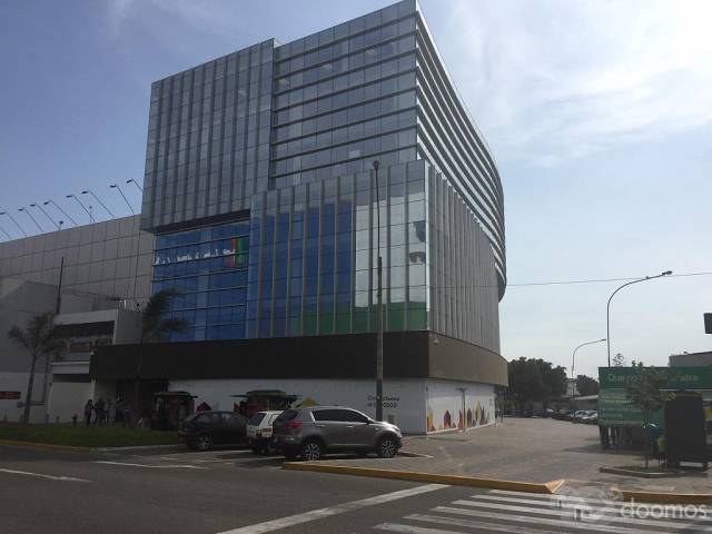 ALQUILER DE OFICINA TORRE TRAZZO EN GRIS SAN BORJA CC, LA RAMBLA