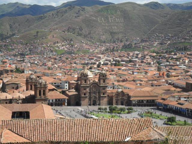 VENDO CASA COMO TERRENO EN LA MEJOR ZONA COMERCIAL DEL CENTRO HISTORICO DE CUSCO