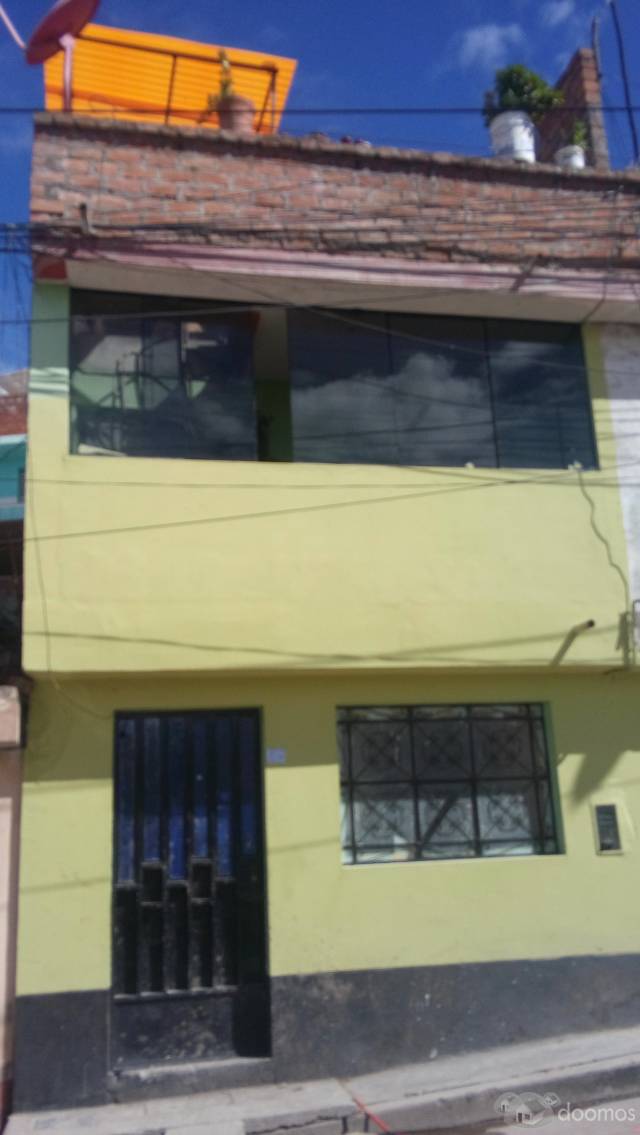 VENDO CASA  POR CASIÓN