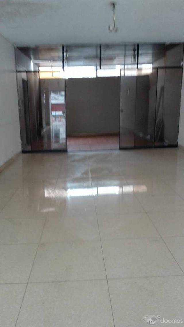 SE ALQUILA CASA PARA OFICINAS O ALMACEN O PARA VIVIENDA