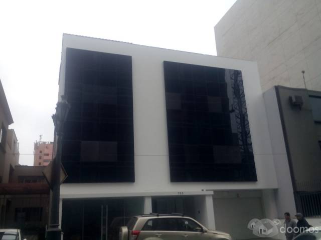 ALQUILER DE EDIFICIO COMPLETO $12,000 NEGOCIABLE - SAN ISIDRO