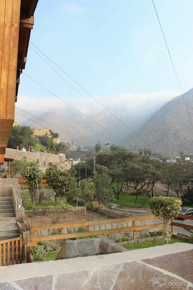 Vendo linda casa en condominio el cuadro chaclacayo. maravillosa ubicacion zona segura todo en regla.