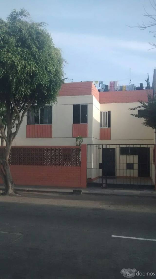 VENTA DE CASA BARRANCO