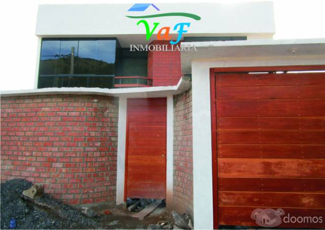 EN VENTA CASA DE 2 PISOS EN ZONA TICAPATA CUSCO