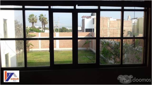 CASA EN VENTA URB EL GOLF DE TRUJILLO