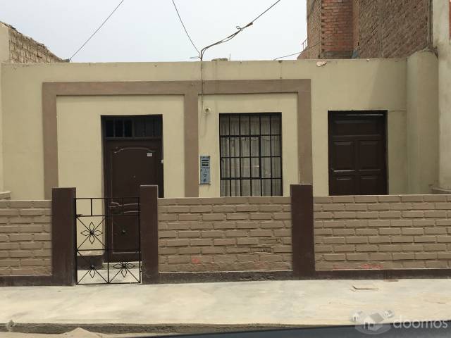 VENDO CASA - TERRENO EN PLENO CENTRO DE LA CIUDAD