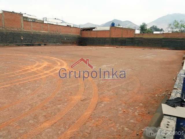 TERRENO EN EXCELENTE UBICACIÓN A MEDIA CUADRA DE AV. HOLGUIN