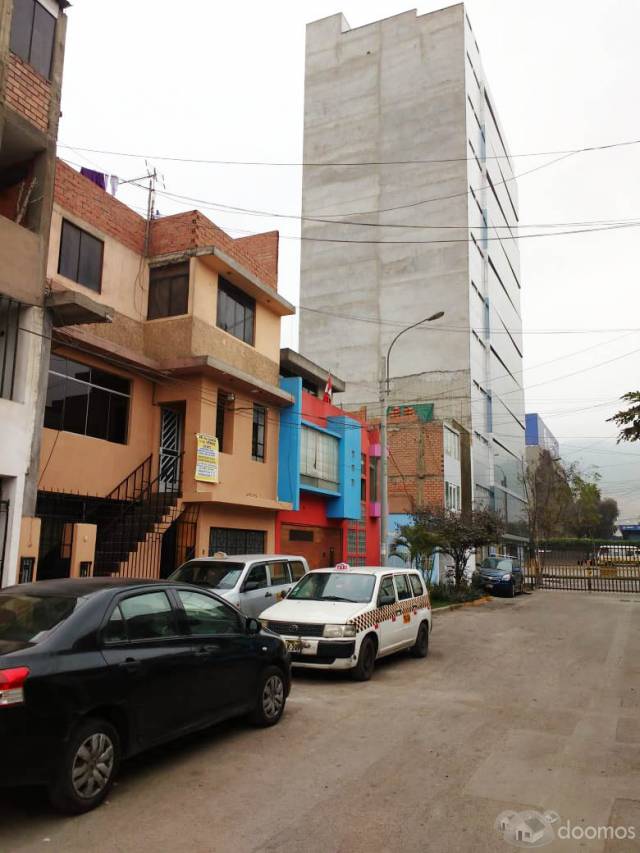 Remate 2do Piso 92.5 Mt2 Zona Residencial Frente A La Senati