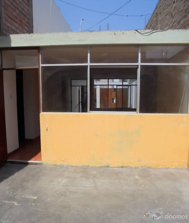 CASA 160 M2 2 PISOS CERCA A PARQUE FRENTE 8 ML FONDO 20 ML URB MERCURIO – LOS OLIVOS - $ 215.000