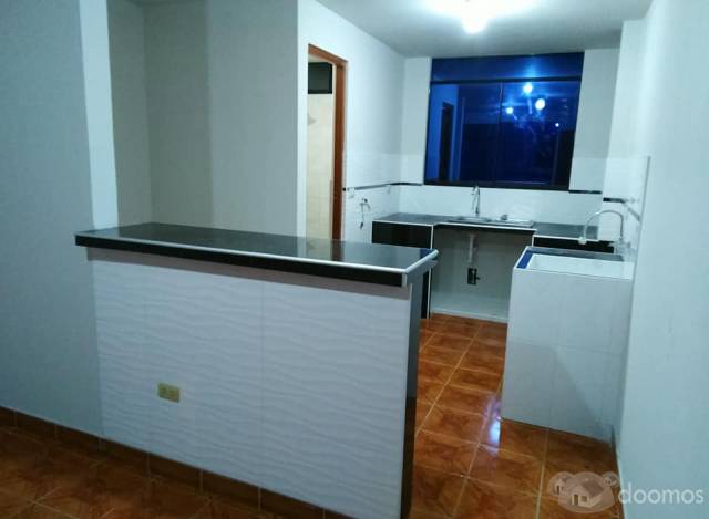 HABITACIÓN CON BAÑO Y LAVADERO EN COMAS