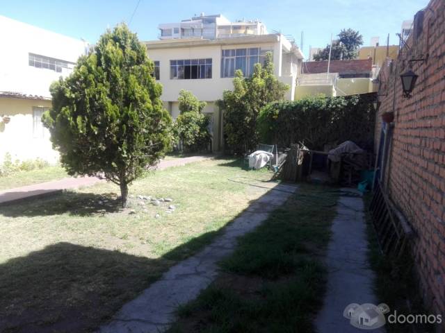 VENDO CASA COMO TERRENO EN YANAHUARA - AREQUIPA