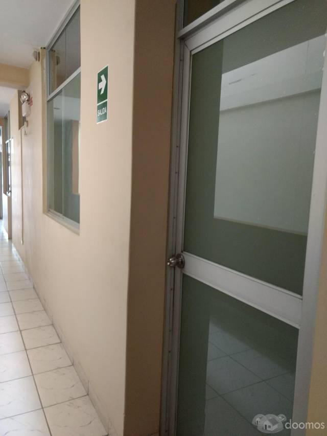 Alquilo oficina pequeña en centro de piura