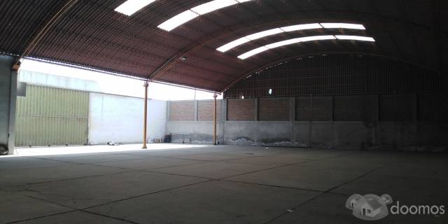 VENTA DE LOCAL INDUSTRIAL/ALMACEN EN TRUJILLO