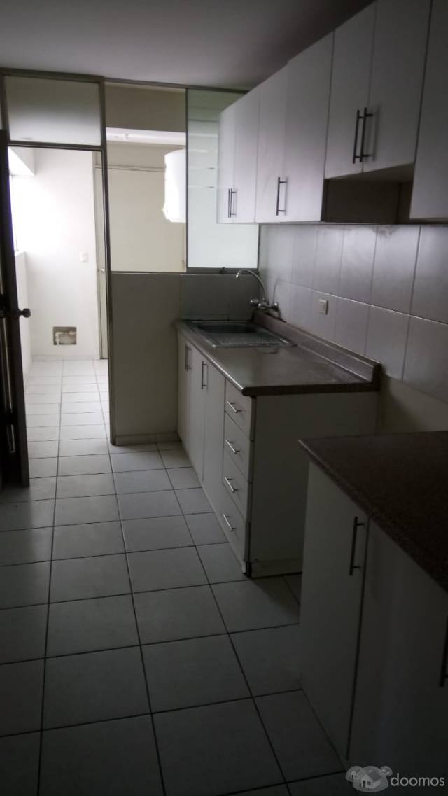 SE VENDE LINDO DEPARTAMENTO EN AV. BRASIL