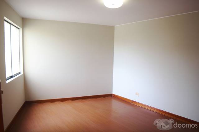 Venta Departamento Flat Chacarilla 163.3m2, 3 dorm, en calle Mariel, Surco, Lima, Perú