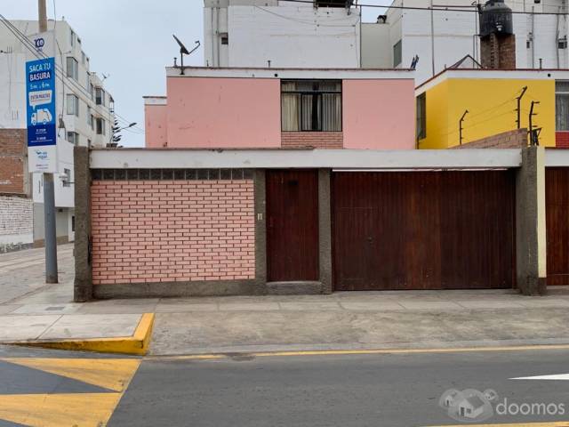 VENTA CASA O TERRENO, ZONIFICACIONMULTIFAMILIAR Y/O COMERCIO LOCAL.