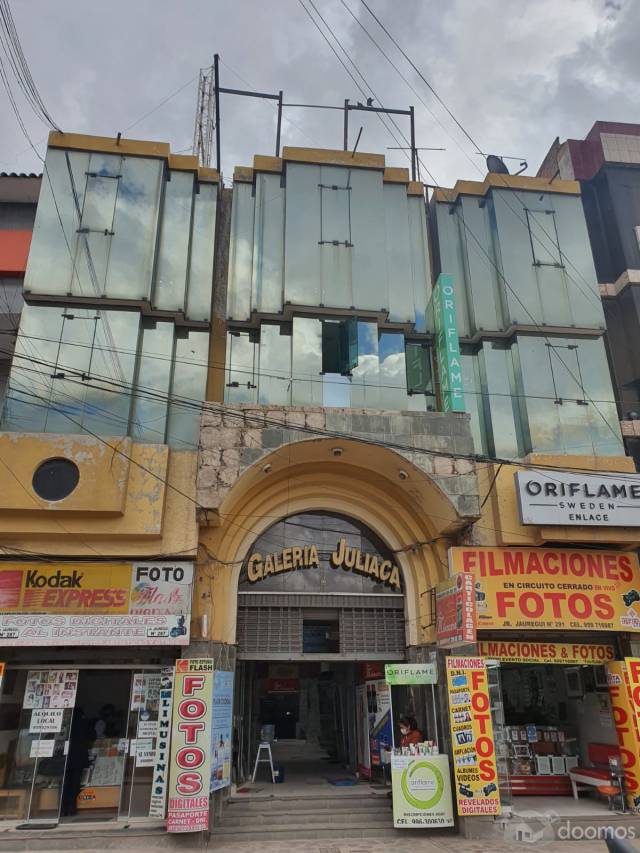 SE ALQUILA EDIFICIO COMERCIAL EN LA MISMA PLAZA DE ARMAS